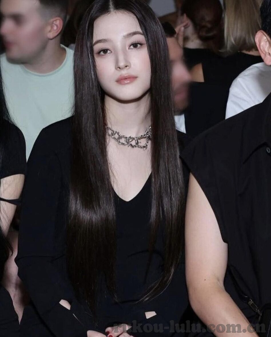 麻豆少妇视频-麻豆少妇，社交媒体漩涡中的真实与虚幻